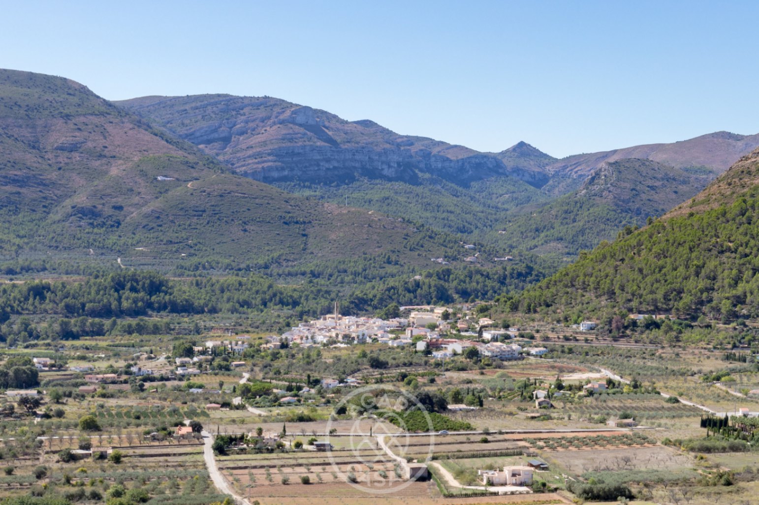 Parcela soleada con gran privacidad y vistas naturales en Murla