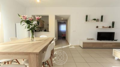 Oportunidad única para inversores: villa con 5 apartamentos independientes y vistas al mar en Calpe