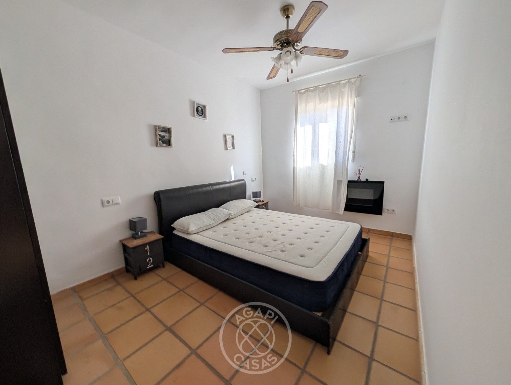 Oportunidad única para inversores: villa con 5 apartamentos independientes y vistas al mar en Calpe