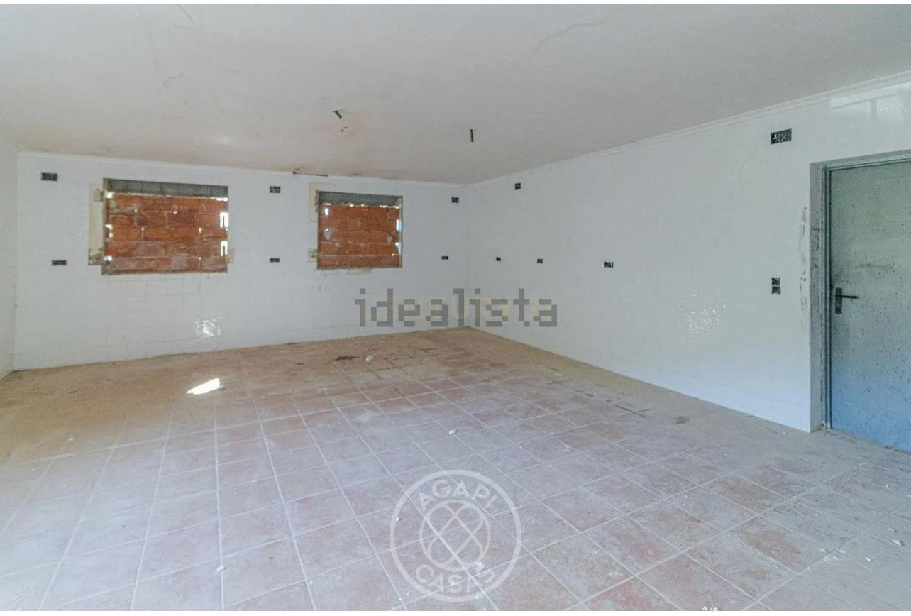 Country house to renovate with spectacular views of Les Arcs in Castell de Castells.