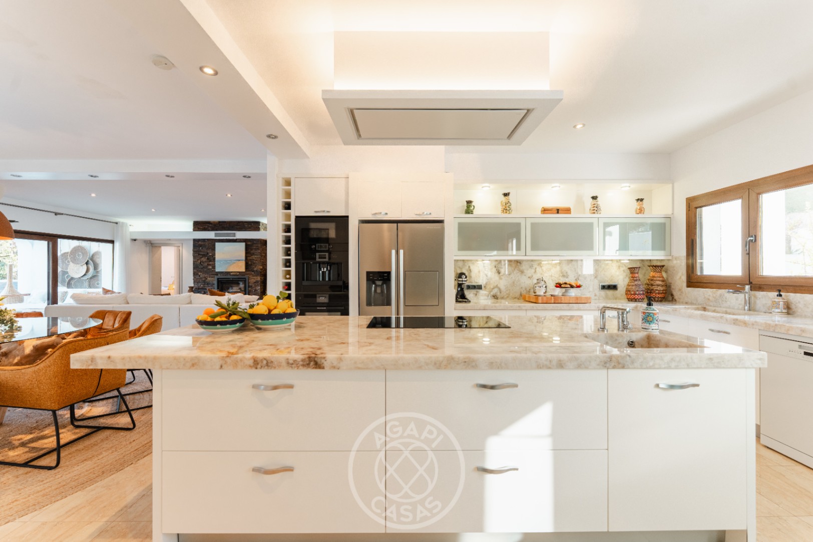 Impresionante villa de estilo ibicenco con vistas al mar en Moraira – La Arnella