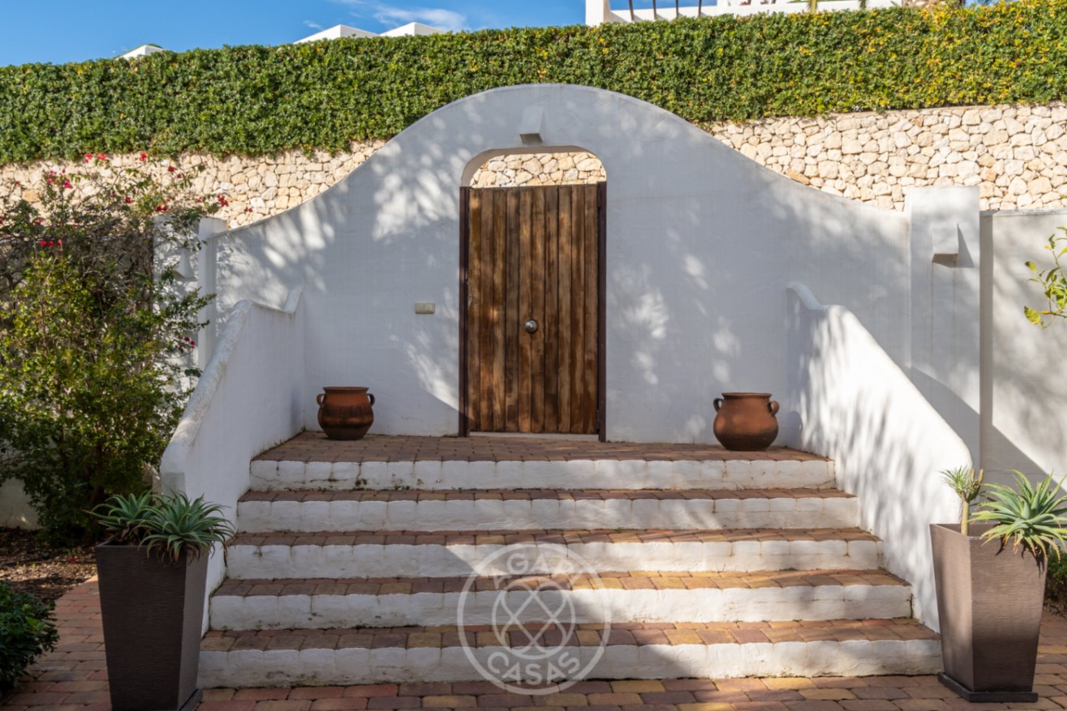 Impresionante villa de estilo ibicenco con vistas al mar en Moraira – La Arnella