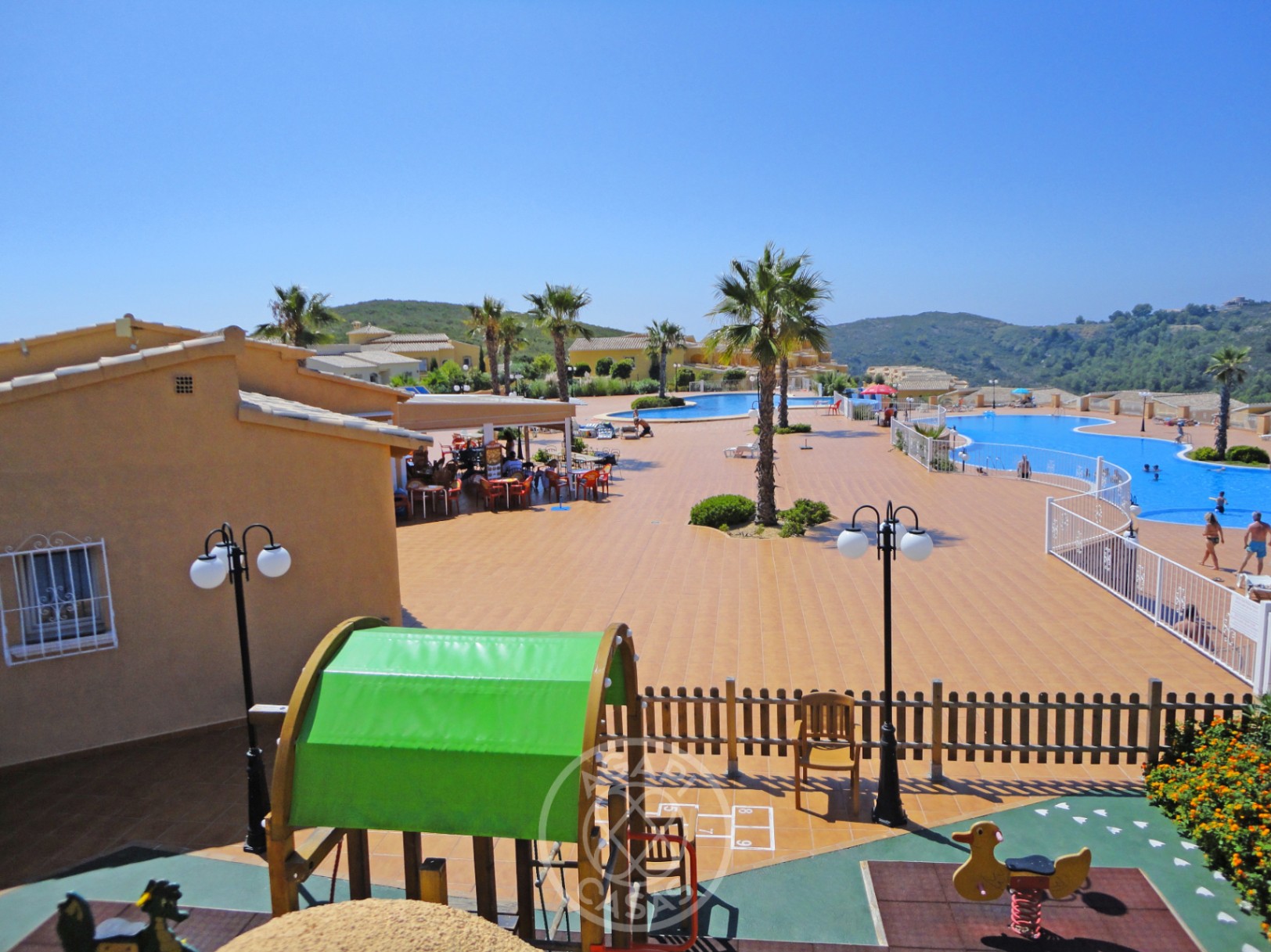 Apartamento moderno de 2 dormitorios en Benitachell, Alicante