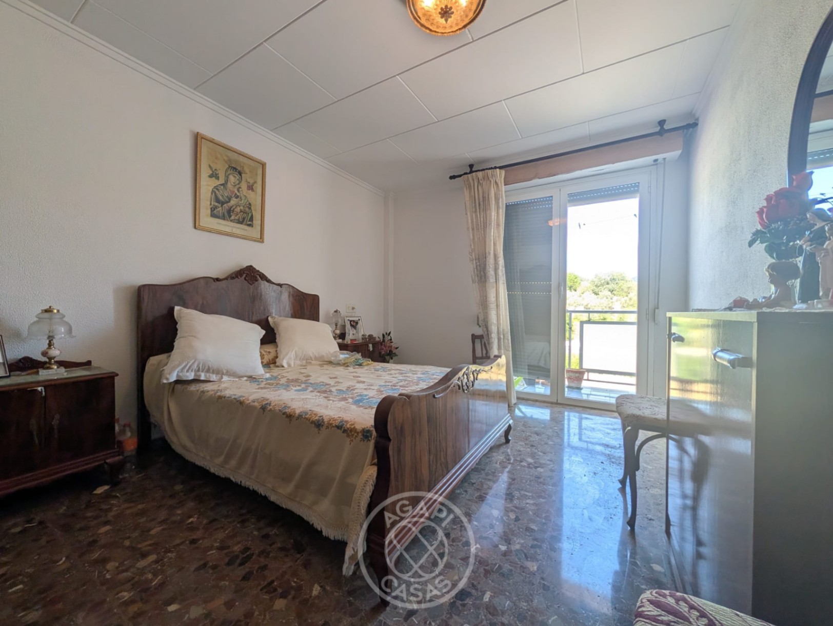 Huis met grote garage te koop in Castell de Castells