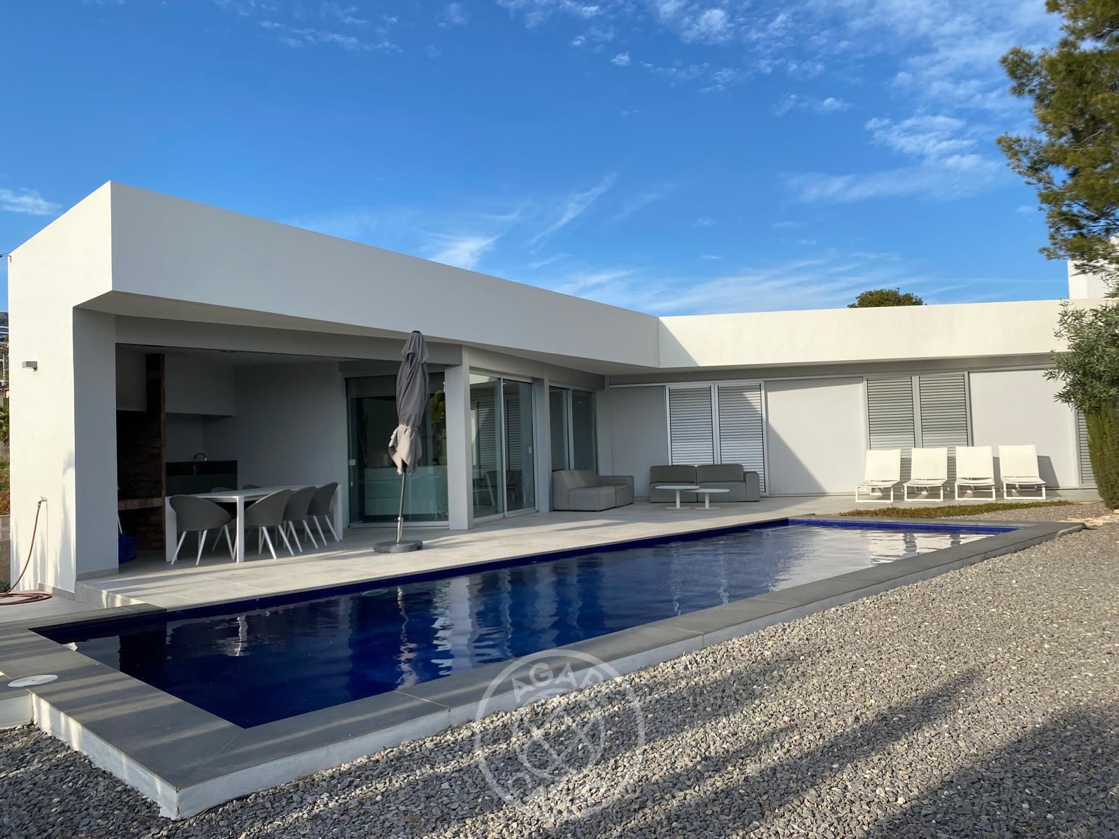 Villa de lujo en venta en Benissa Costa cerca de la playa de La Fustera
