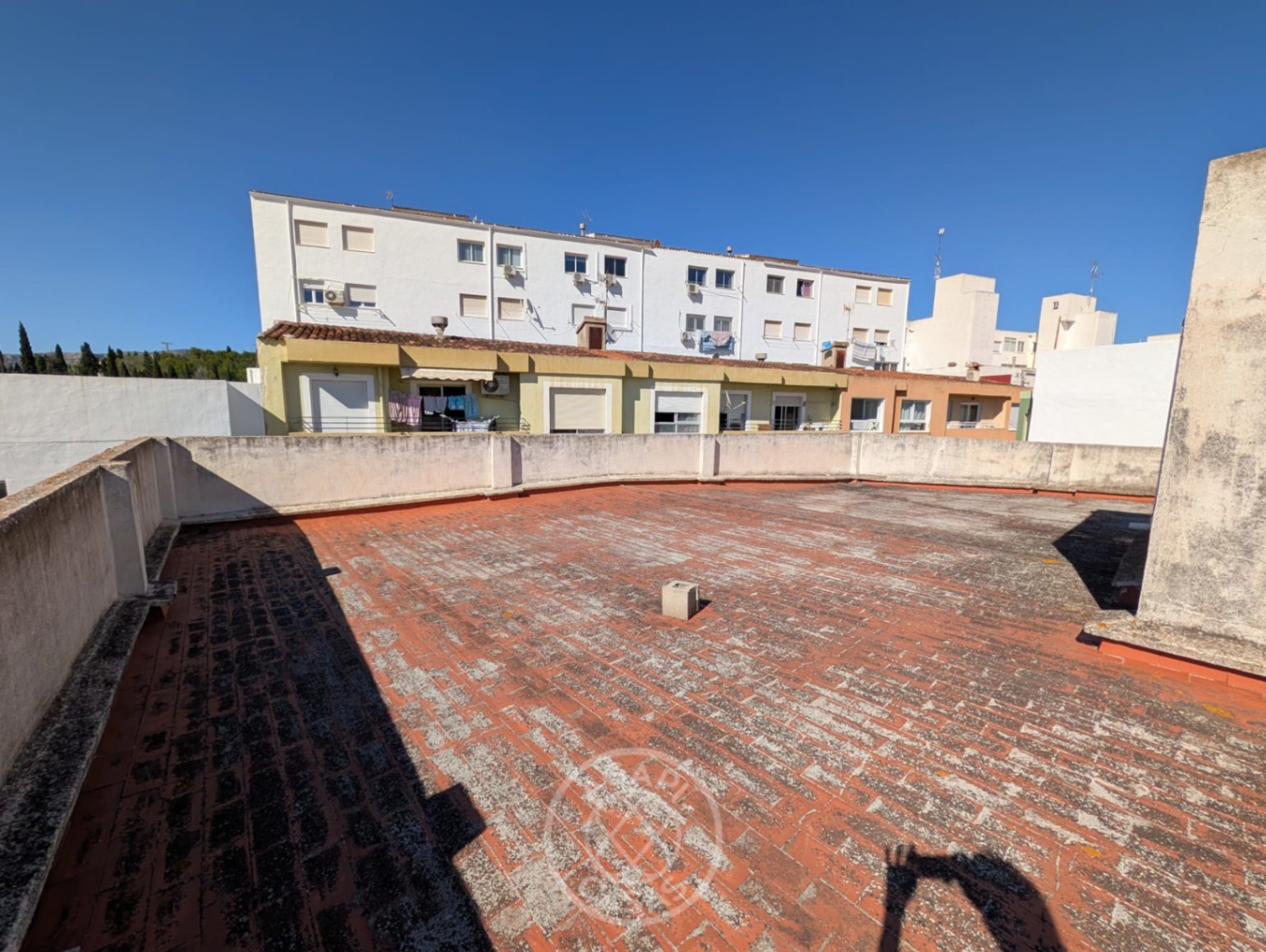 Gebouw te renoveren in Gata de Gorgos