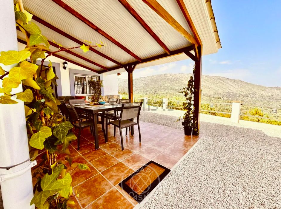 Casa de campo en venta en Tárbena
