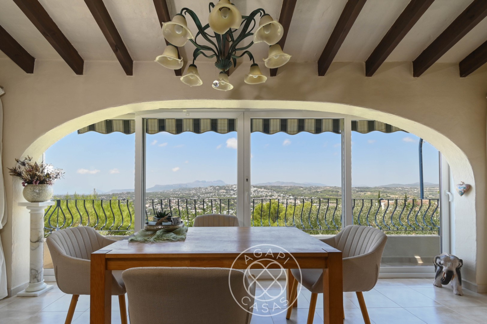 House with sea view for sale in Moraira