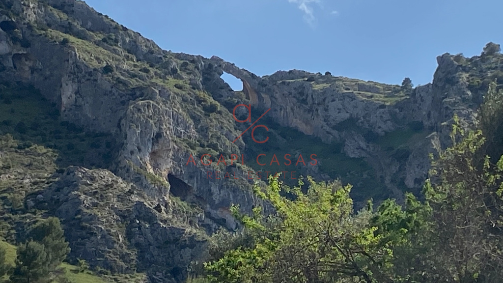 Propiedad Única en Venta en Penàguila – Ideal para Eco-Resort o Retiro de Lujo