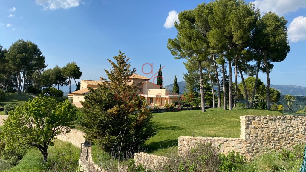 Propiedad Única en Venta en Penàguila – Ideal para Eco-Resort o Retiro de Lujo