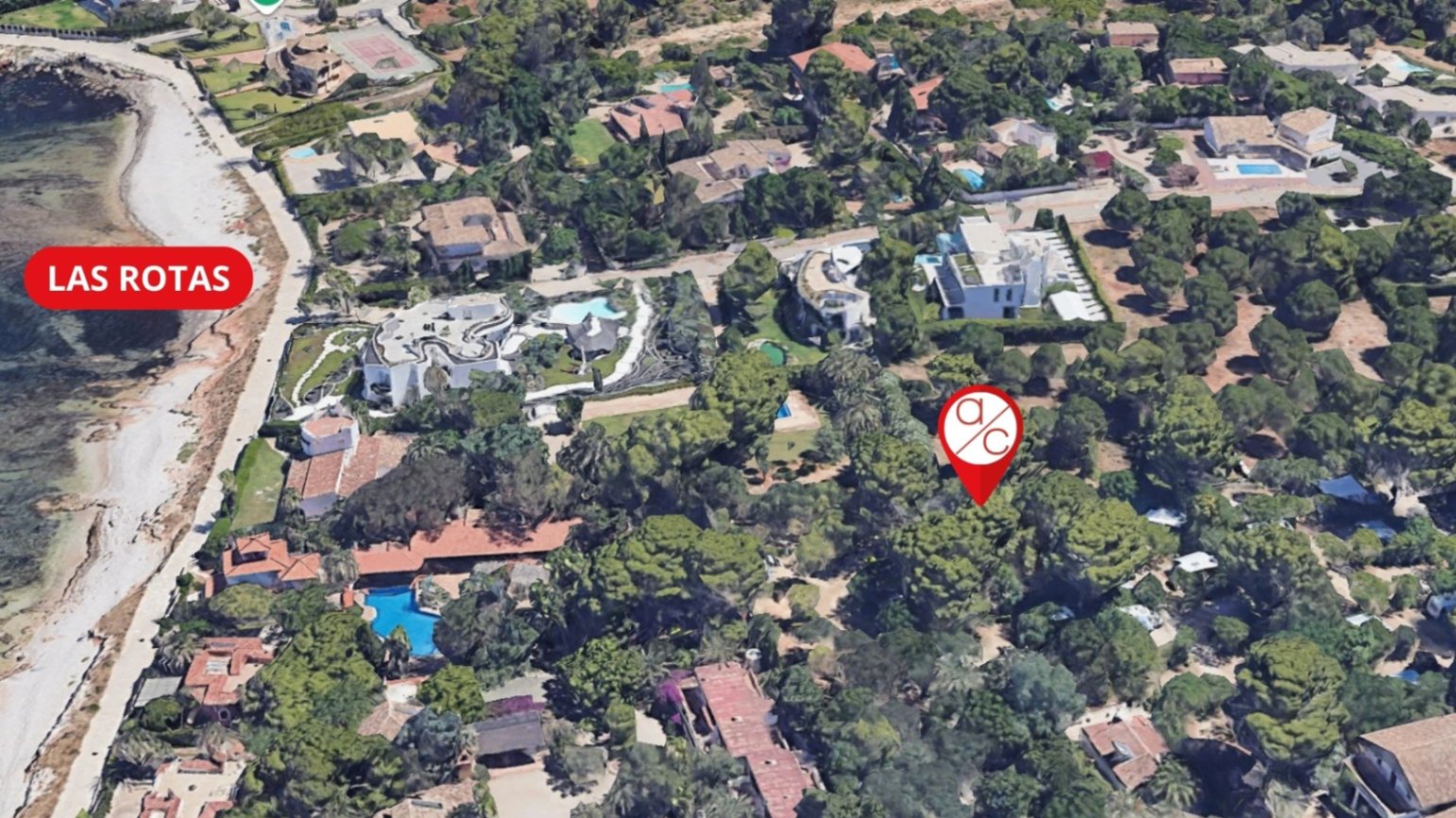 Plot in Las Rotas (Denia) with project and building license
